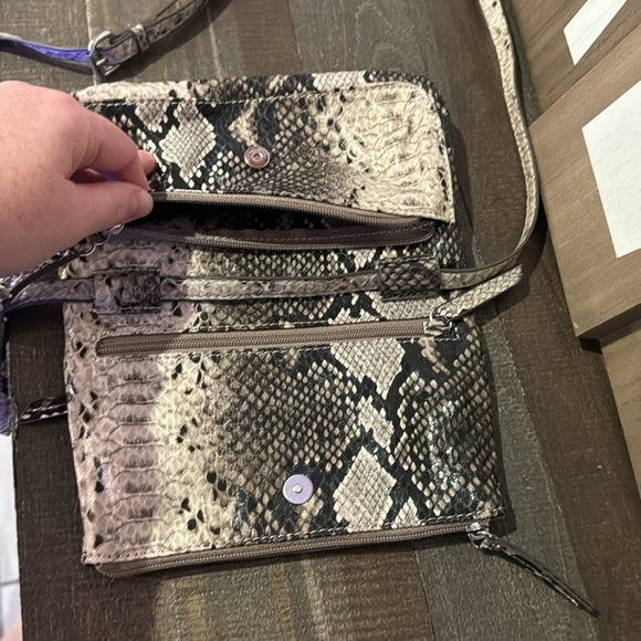 faux python fold over clutch - Picture 4 of 8